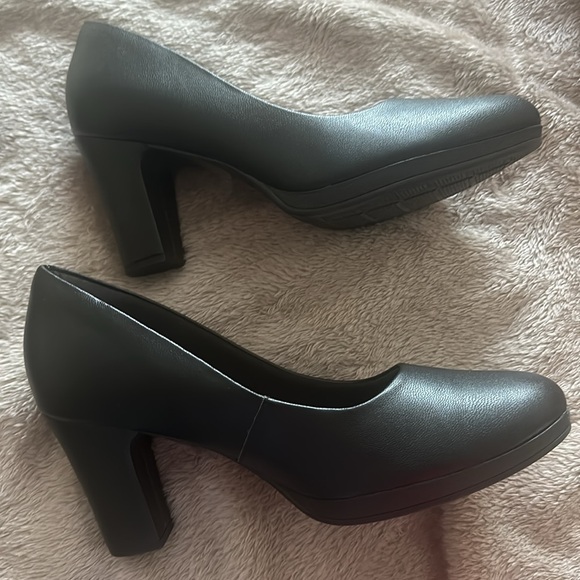 Flexible high Heel Pumps - Picture 3 of 5